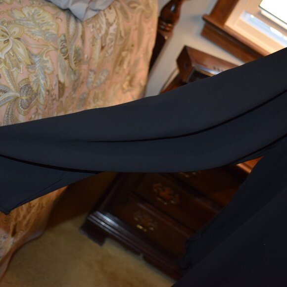 blouse - Picture 3 of 7